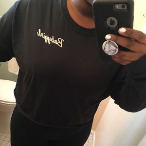 Cropped long sleeve with “Babygirl” print